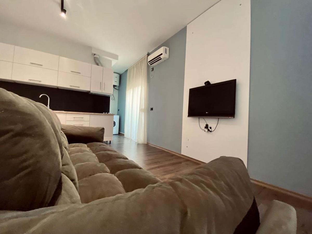 Wild Villa Apartments Sarandë Buitenkant foto