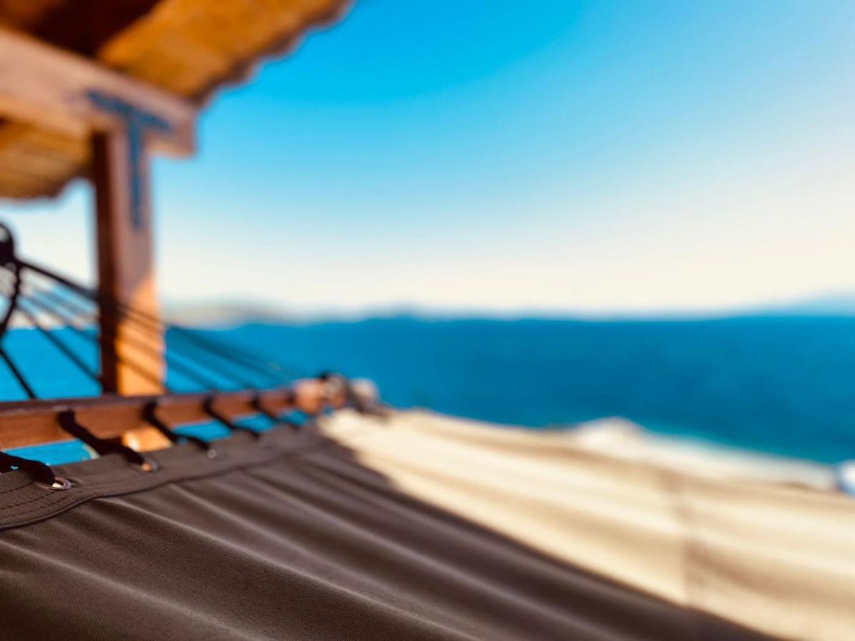 Wild Villa Apartments Sarandë Buitenkant foto