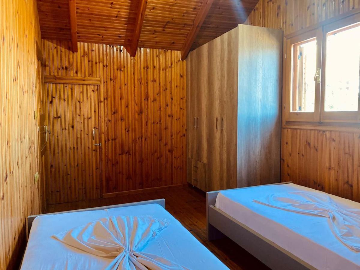 Wild Villa Apartments Sarandë Buitenkant foto