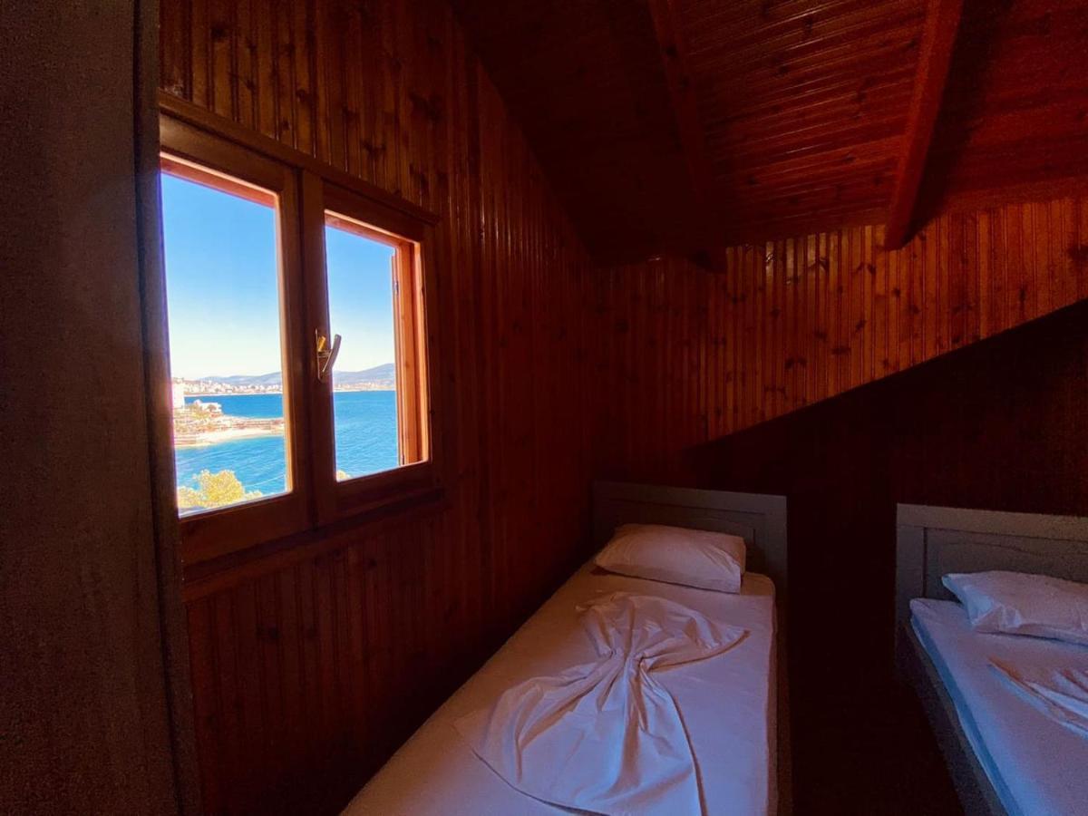 Wild Villa Apartments Sarandë Buitenkant foto